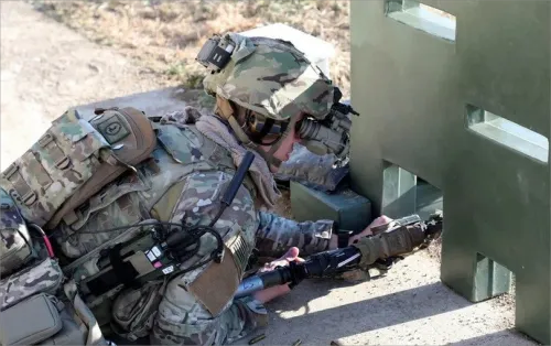 Handheld military thermal imaging system Handheld military thermal imaging system